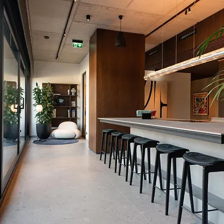 Airport & Center Superior Appartement